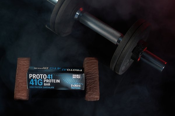 PROTO41 la sală - ganteră și batoane proteice